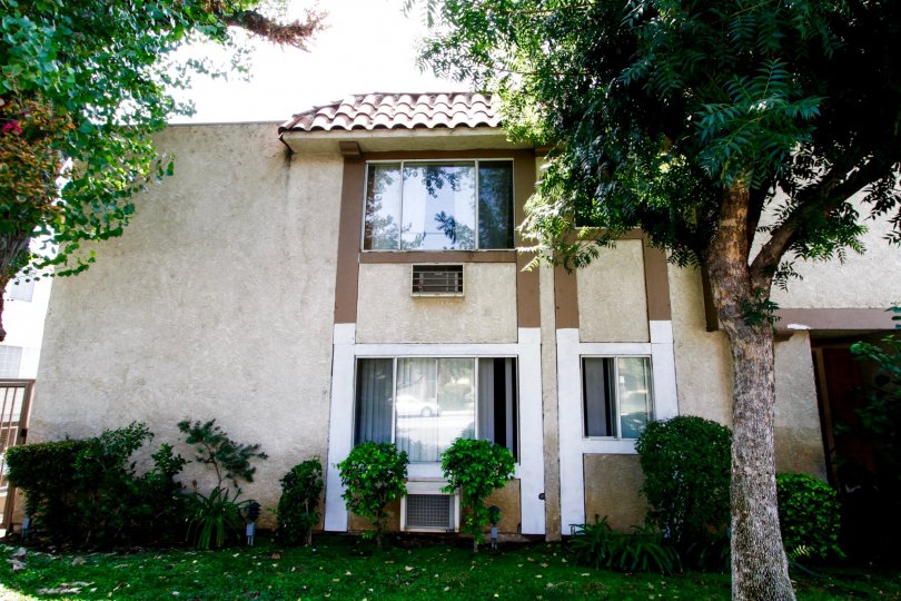 20954 Parthenia St Canoga Park CA